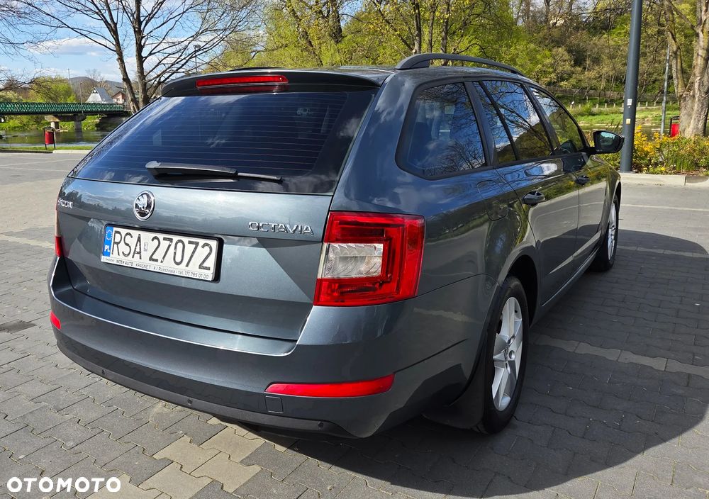Skoda Octavia 1.4 TSI Ambition - 4