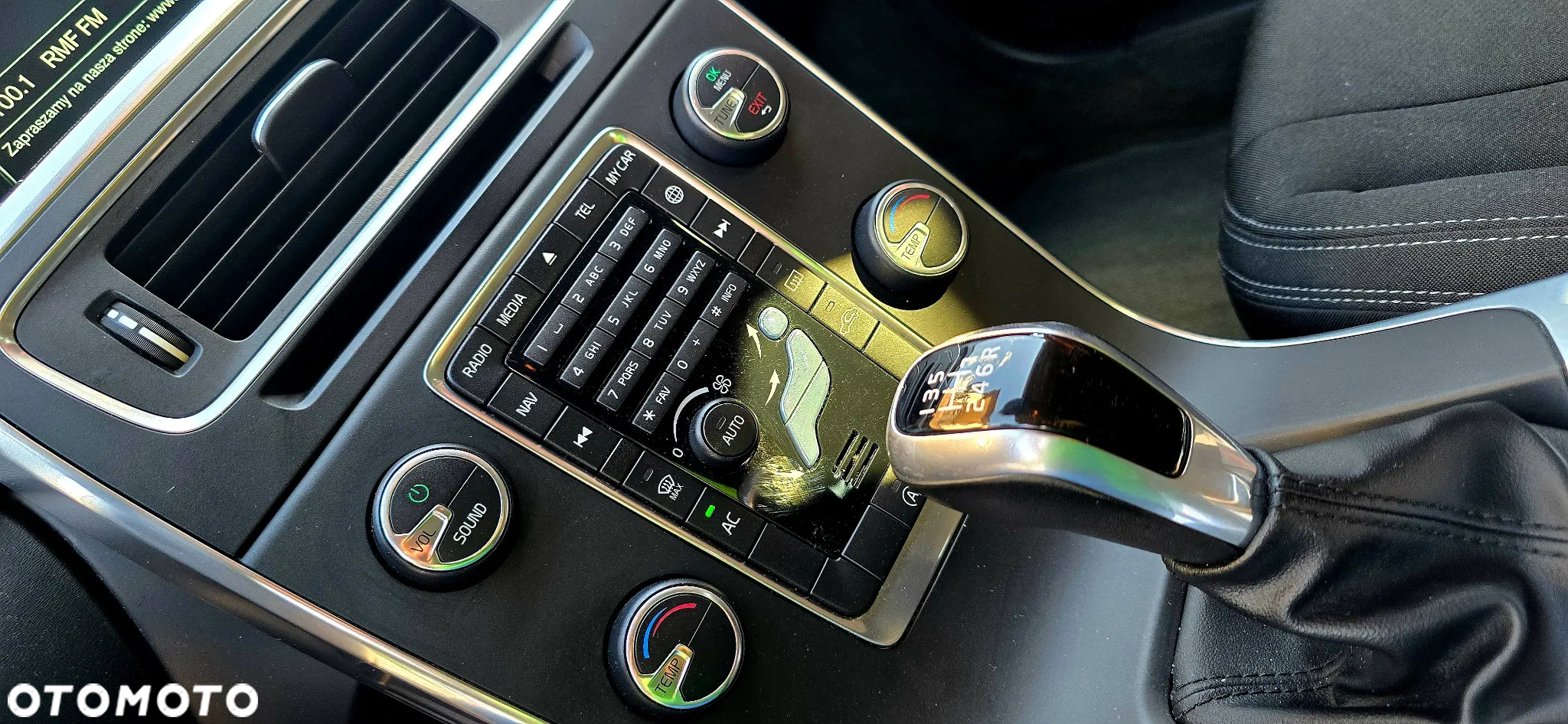 Volvo V60 D3 Kinetic - 13