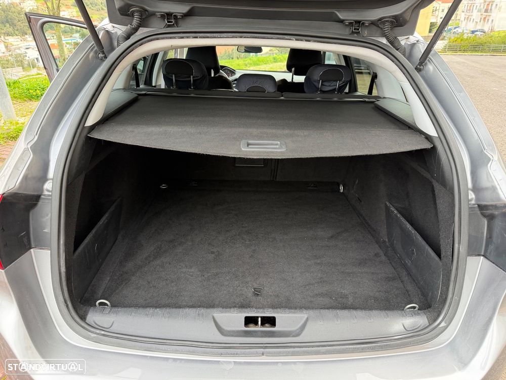 Peugeot 308 SW 1.6 BlueHDi Style - 24