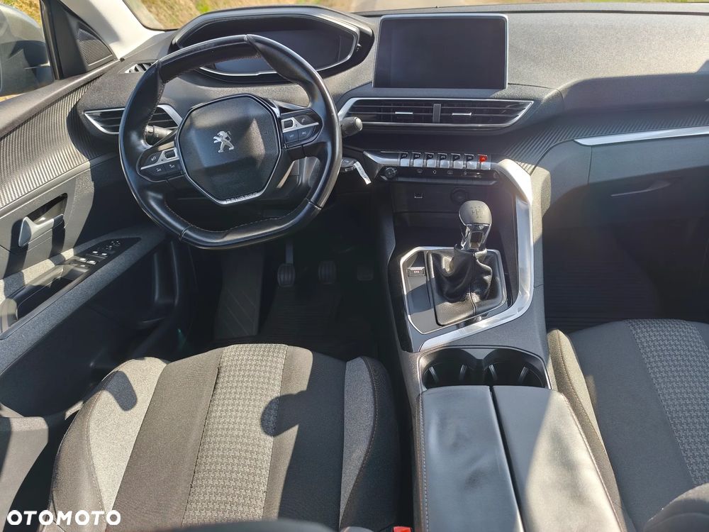 Peugeot 3008 1.6 BlueHDi Active S&S - 11