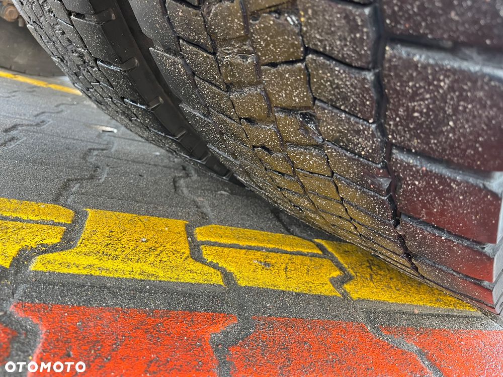 Renault Thigh440 High Sleeper Cab - 7