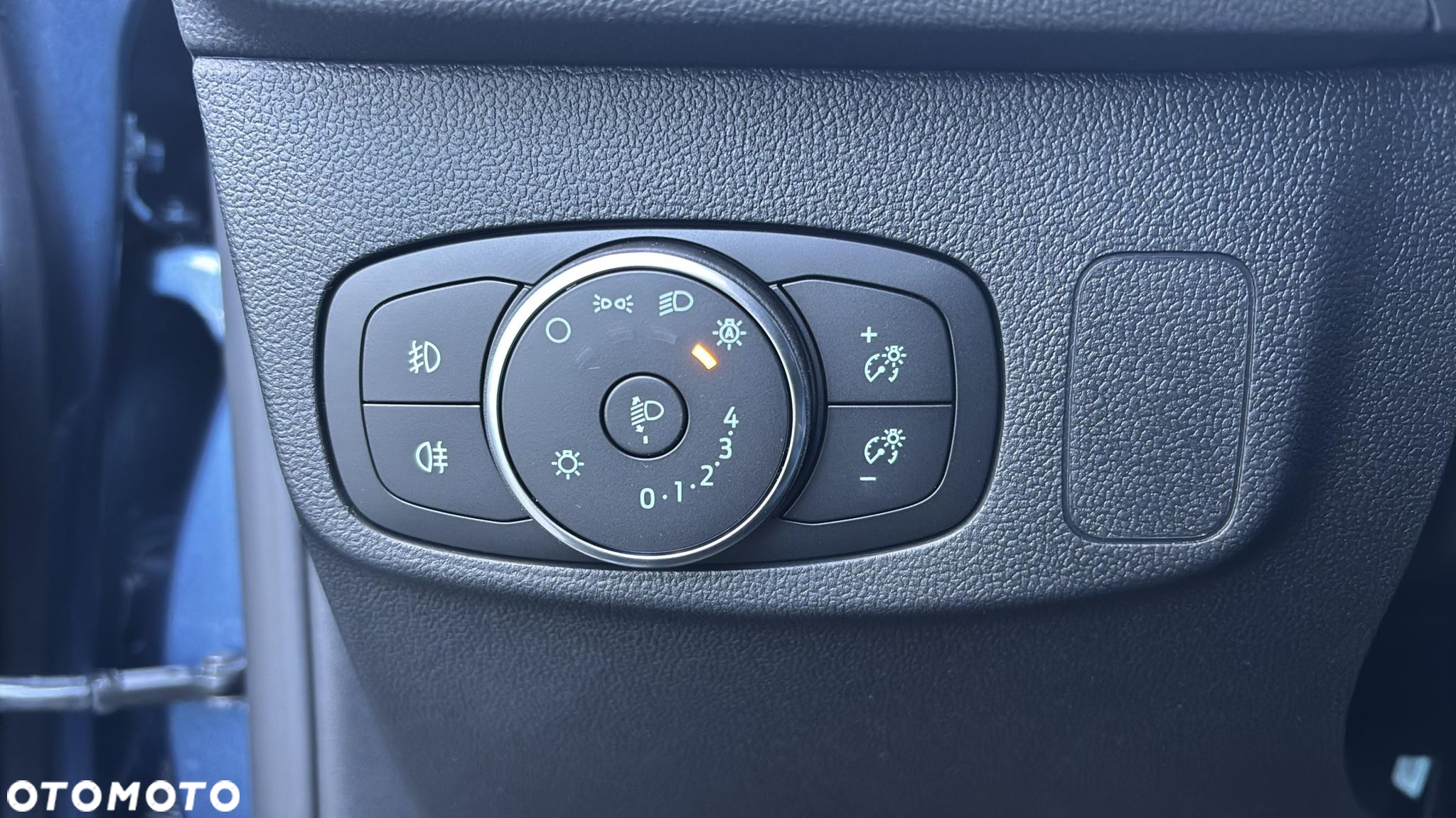Ford Focus 1.0 EcoBoost mHEV Active X - 17