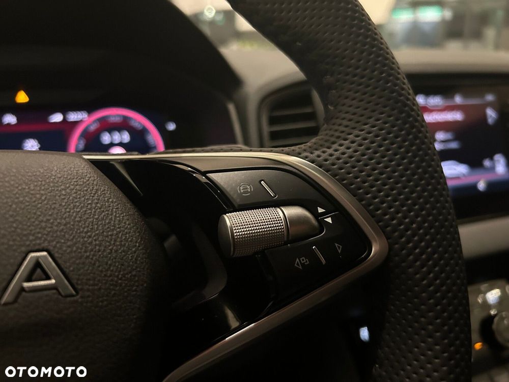 Skoda Karoq 1.5 TSI ACT Sportline DSG - 24