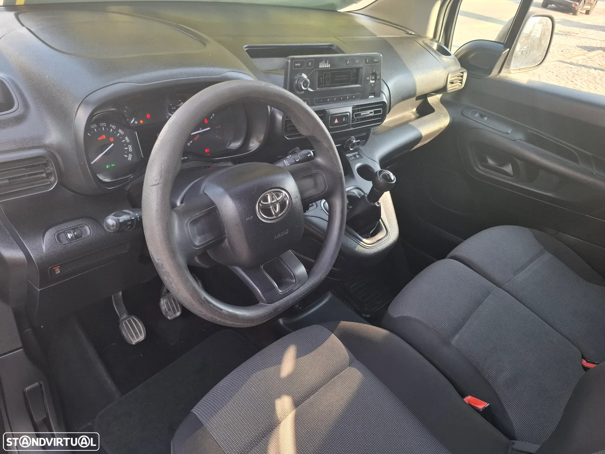 Toyota PROACE CITY 3LUGARES NACIONAL - 8