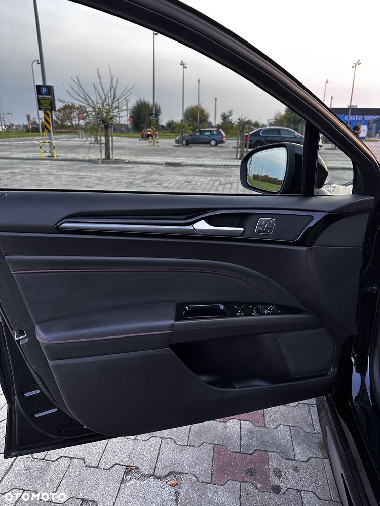 Ford Mondeo - 17