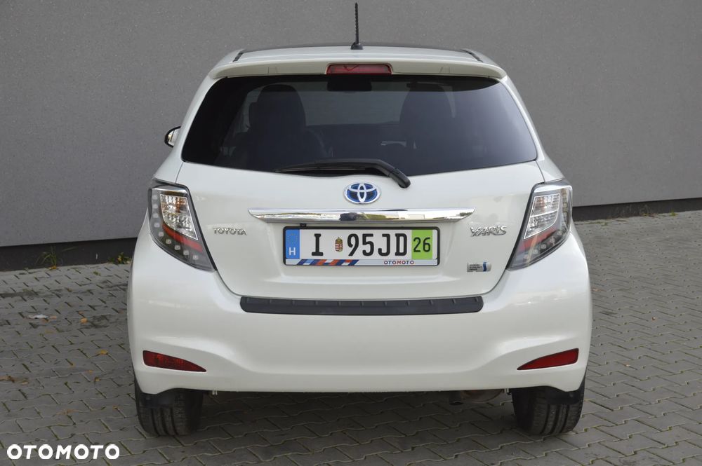 Toyota Yaris - 11