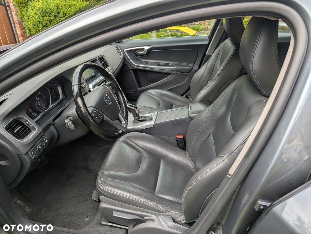 Volvo V60 D3 Geartronic Kinetic - 10