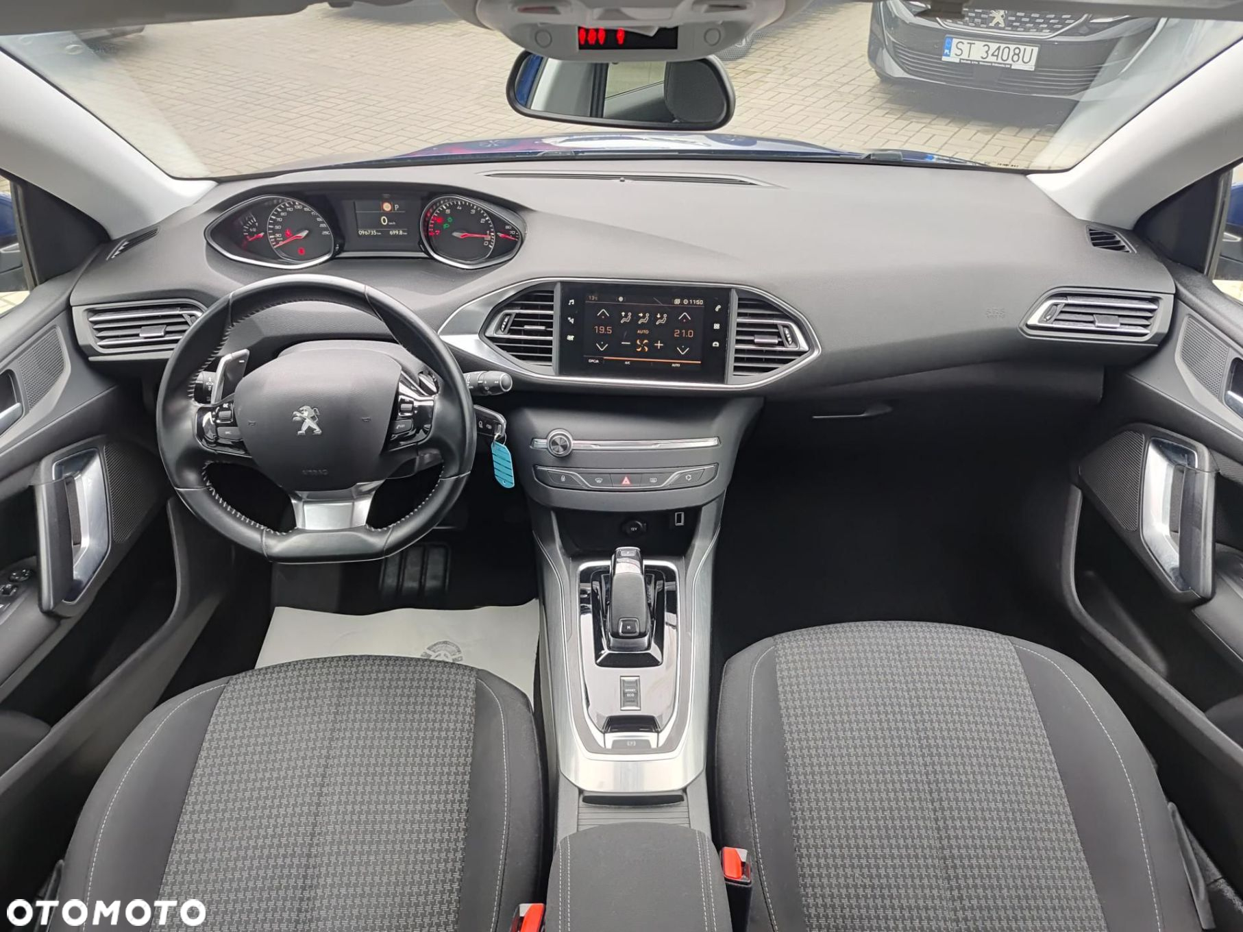 Peugeot 308 1.2 PureTech Active Pack S&S EAT8 - 26