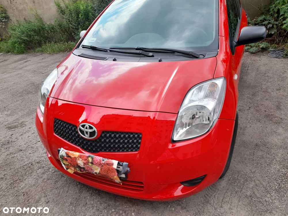 Toyota Yaris 1.3 Sol - 3