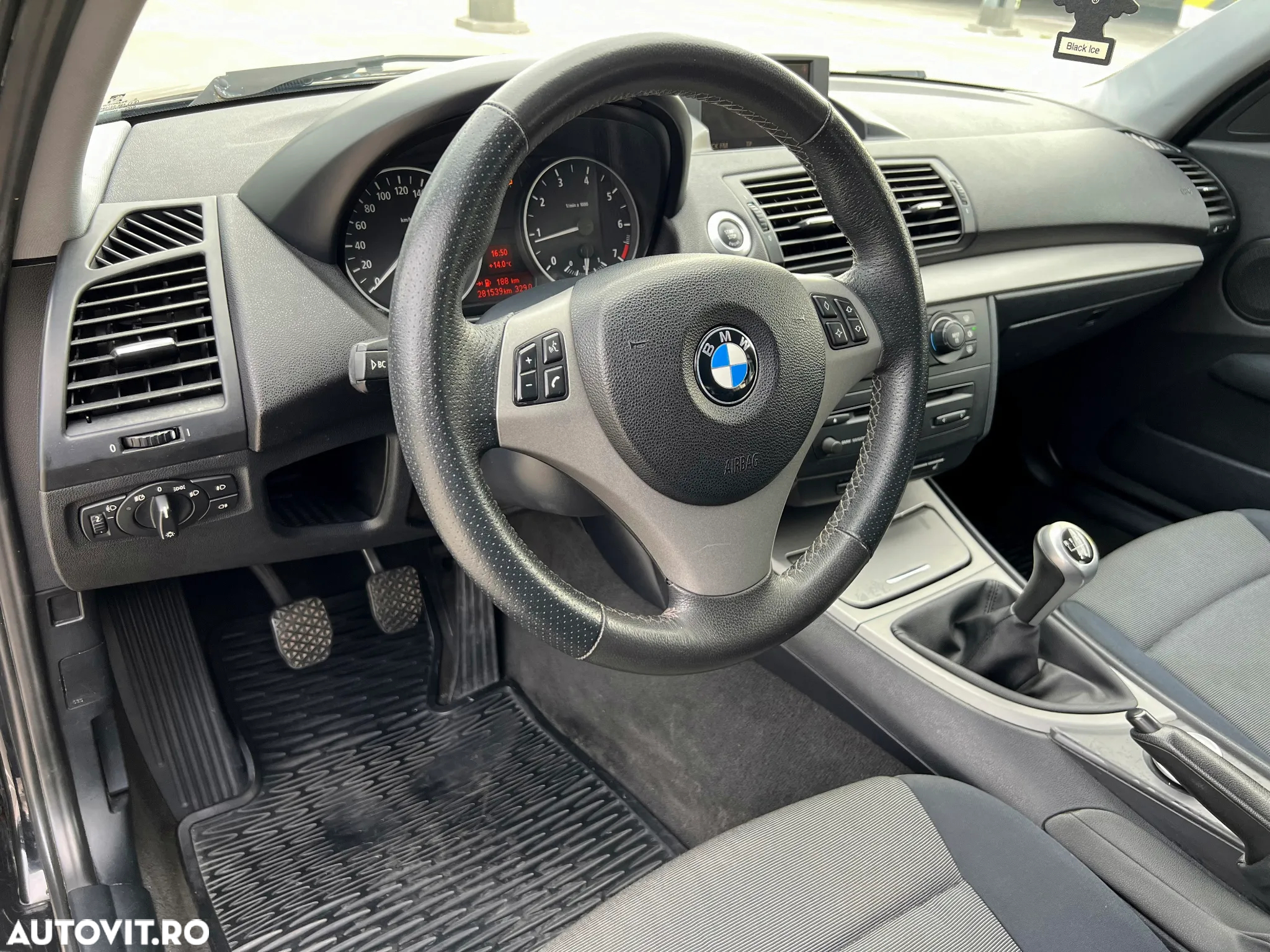 BMW Seria 1 118i - 11