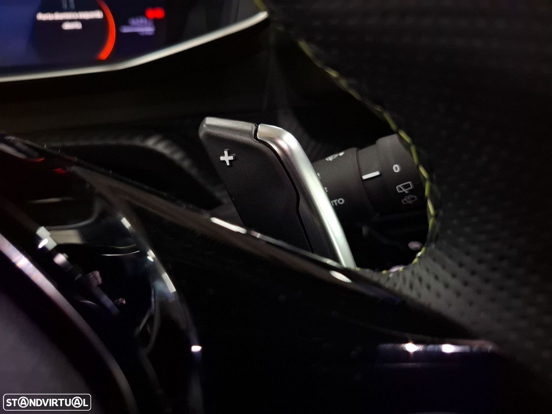 Peugeot 208 1.2 Hybrid GT e-DCS6 - 25