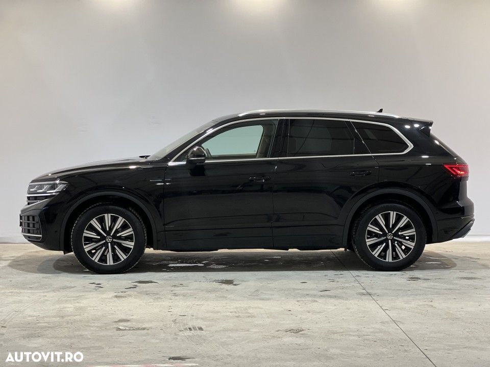 Volkswagen Touareg - 2
