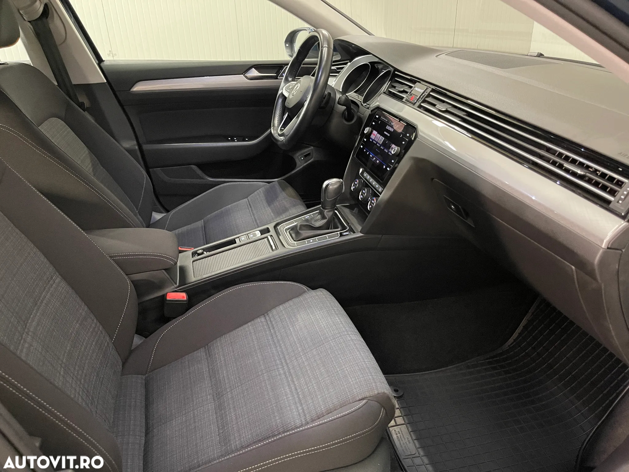 Volkswagen Passat 1.5 TSI ACT DSG Comfortline - 10