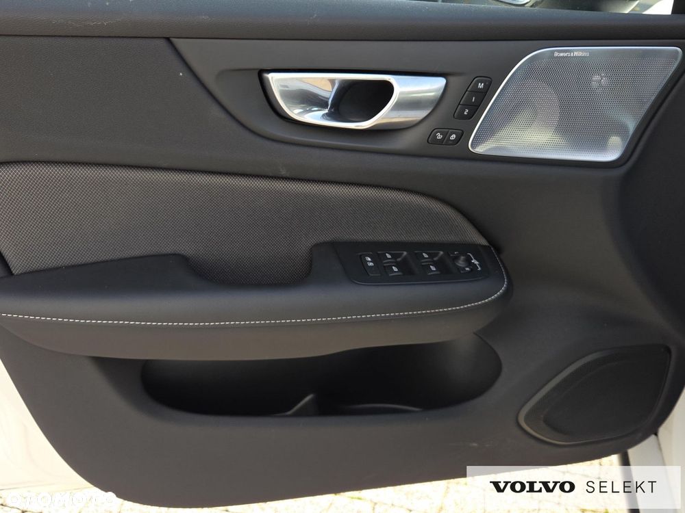 Volvo S60 T8 Recharge AWD Ultimate Dark - 22