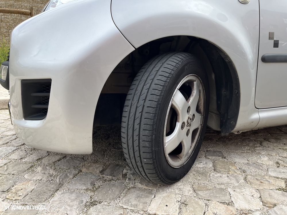 Peugeot 107 1.0 Black&Silver - 15