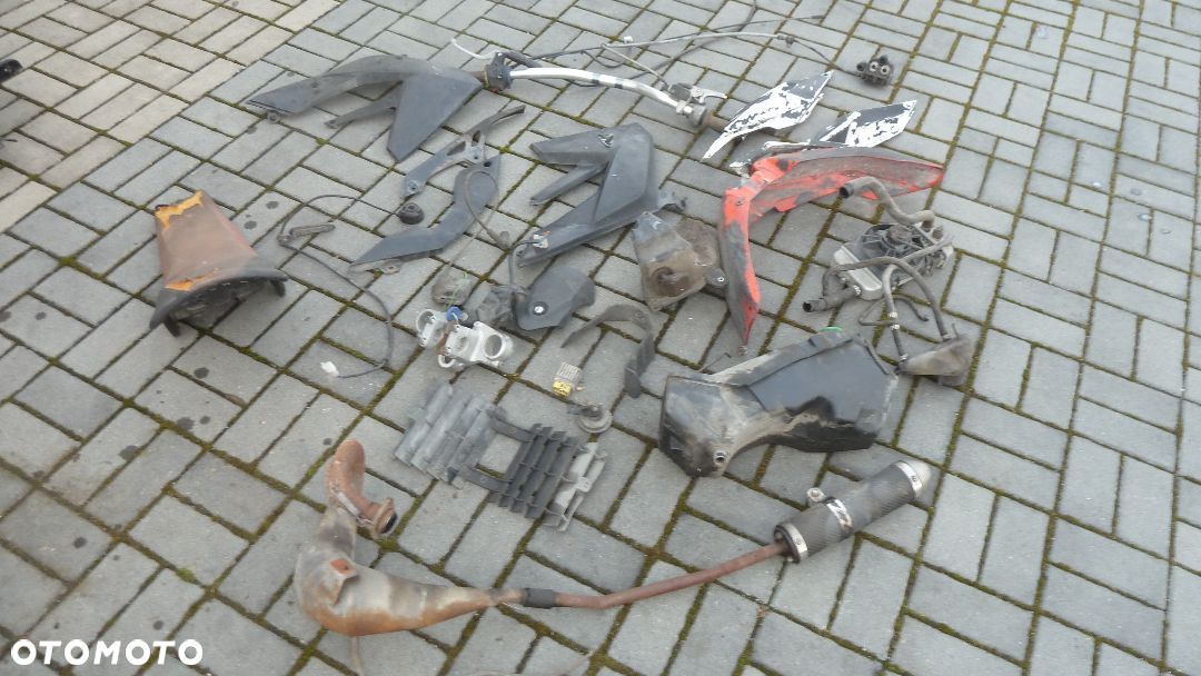 APRILIA RX 50  wydech bok chłodnica moduł felga  kierownica - 1