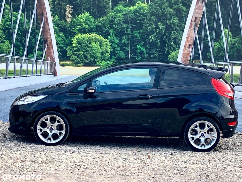 Ford Fiesta 1.6 Titanium - 12