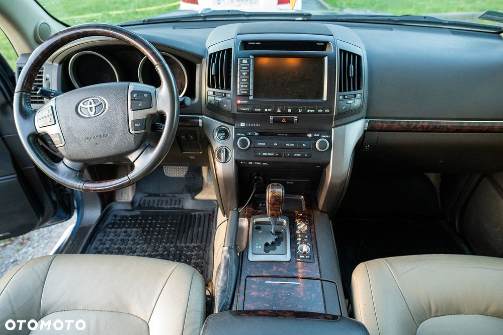 Toyota Land Cruiser LC 4.5 D-4D Prestige Platinium 7os - 11