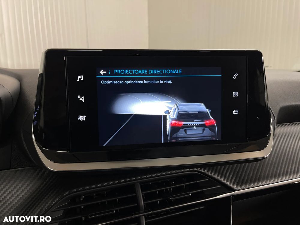 Peugeot 2008 PureTech 130 EAT8 Allure - 21
