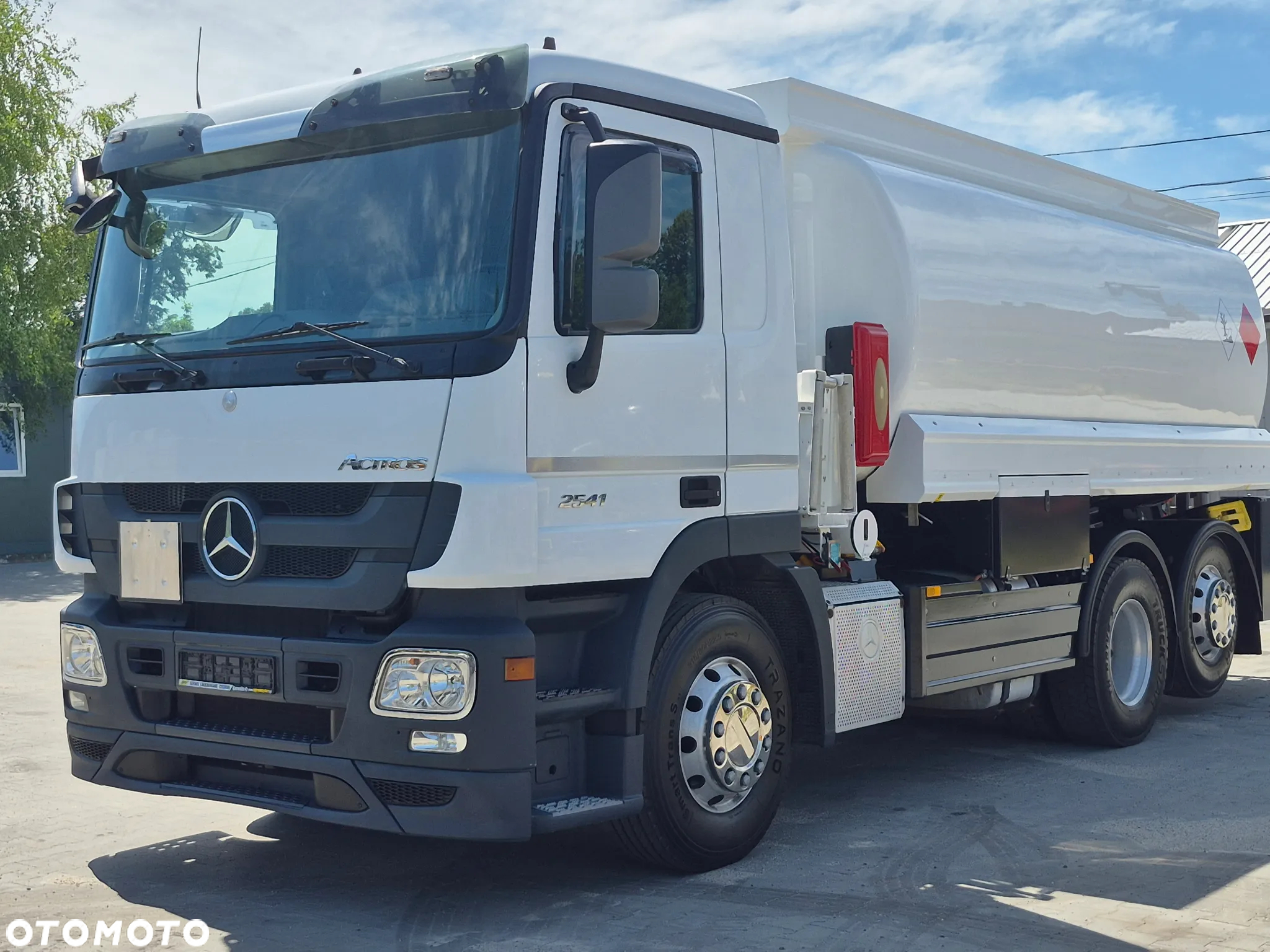 Mercedes-Benz AUTOCYSTERNA ACTROS 410 V6 - 11