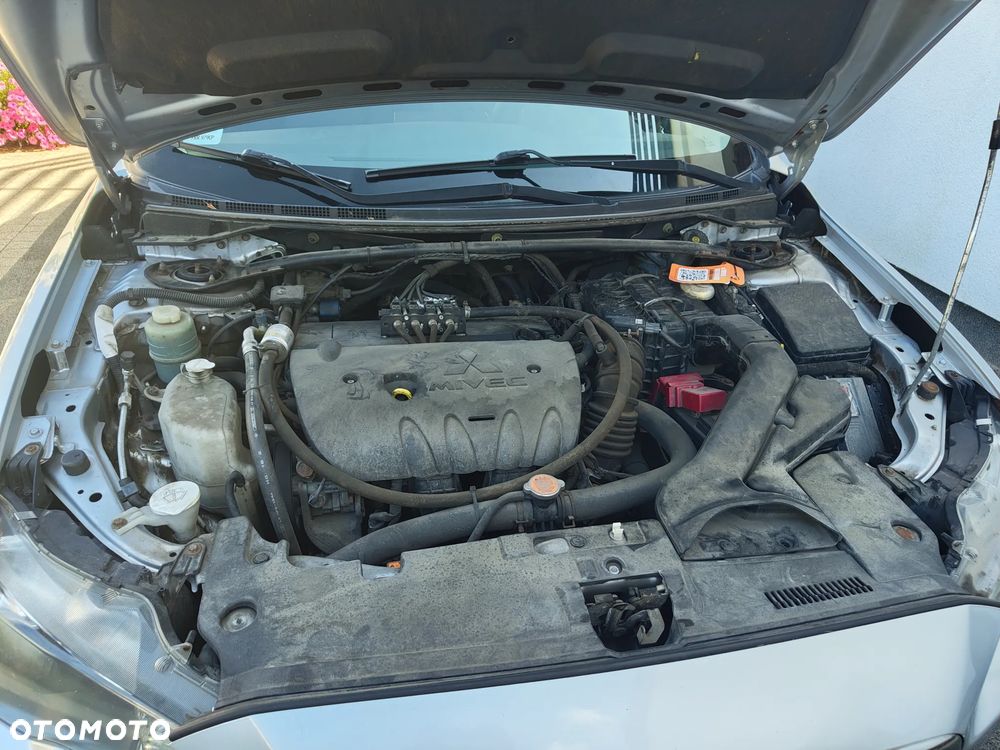 Mitsubishi Lancer - 6