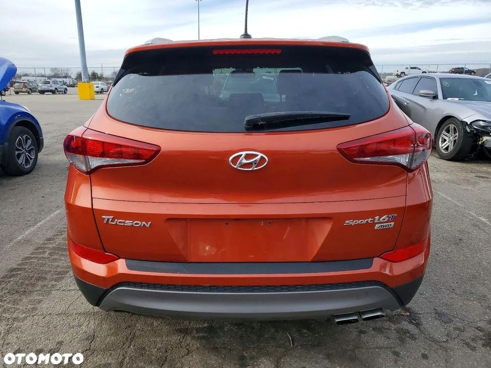 Hyundai Tucson 1.6 GDi 4WD DCT Premium - 6