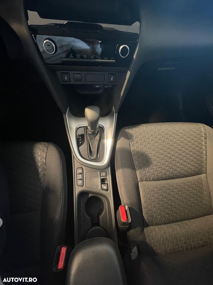 Toyota Yaris Cross 1.5 VVT-i HSD 116 4x2 HEV Business - 18