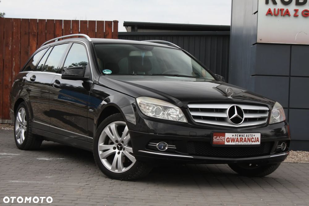 Mercedes-Benz Klasa C 180 CGI BlueEFFICIENCY Avantgarde - 15