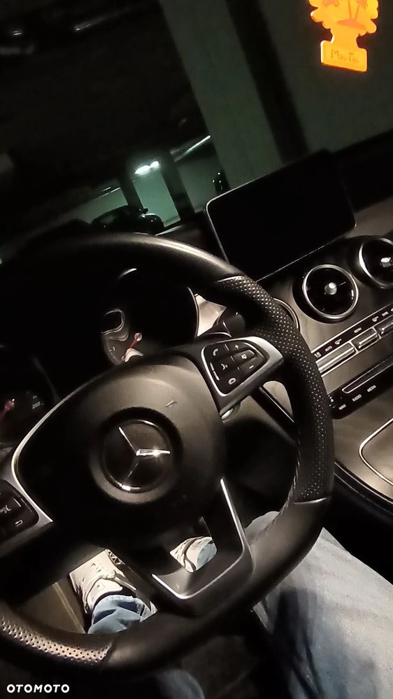 Mercedes-Benz Klasa C 200 9G-TRONIC AMG Line - 39