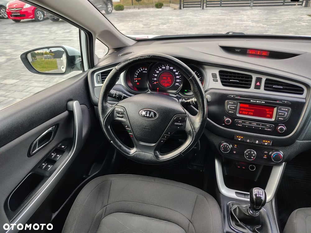 Kia Ceed 1.6 GDI Platinum Edition - 21