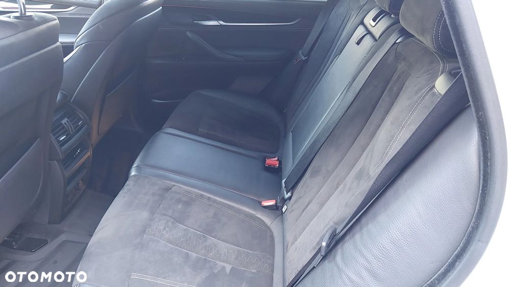 BMW X5 xDrive30d - 17