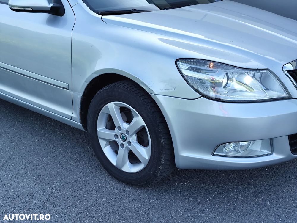 Skoda Octavia 2.0 TDI Elegance DSG - 3