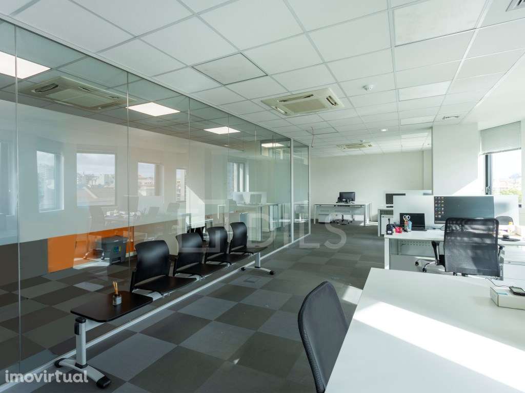 Escritório para arrendar, na Avenida da República, em Lisboa - Grande imagem: 3/24