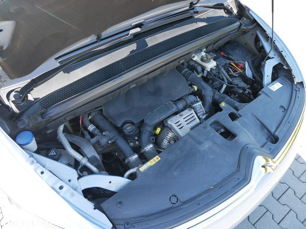 Citroën C4 Picasso PureTech 130 Stop&Start SELECTION - 28