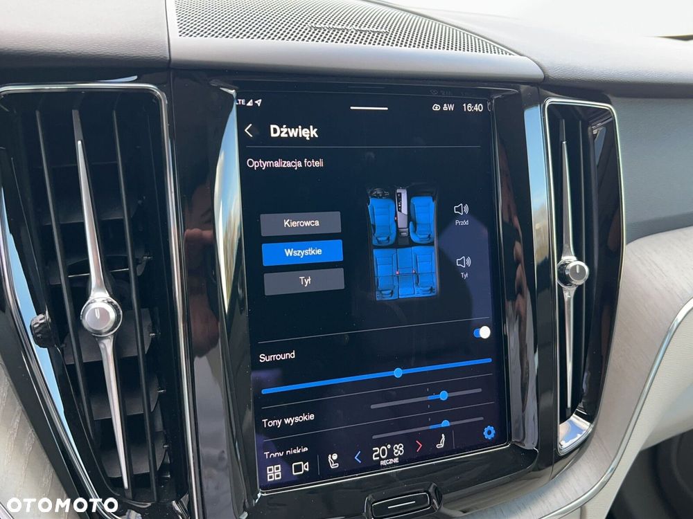 Volvo XC 60 B5 B AWD Plus Dark - 35