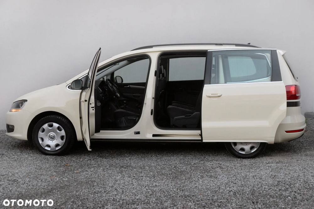 Volkswagen Sharan 2.0 TDI 4MOTION Blue Motion Style - 22