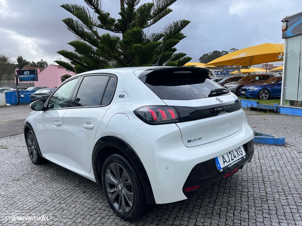 Peugeot e-208 50 kWh Allure Pack - 14