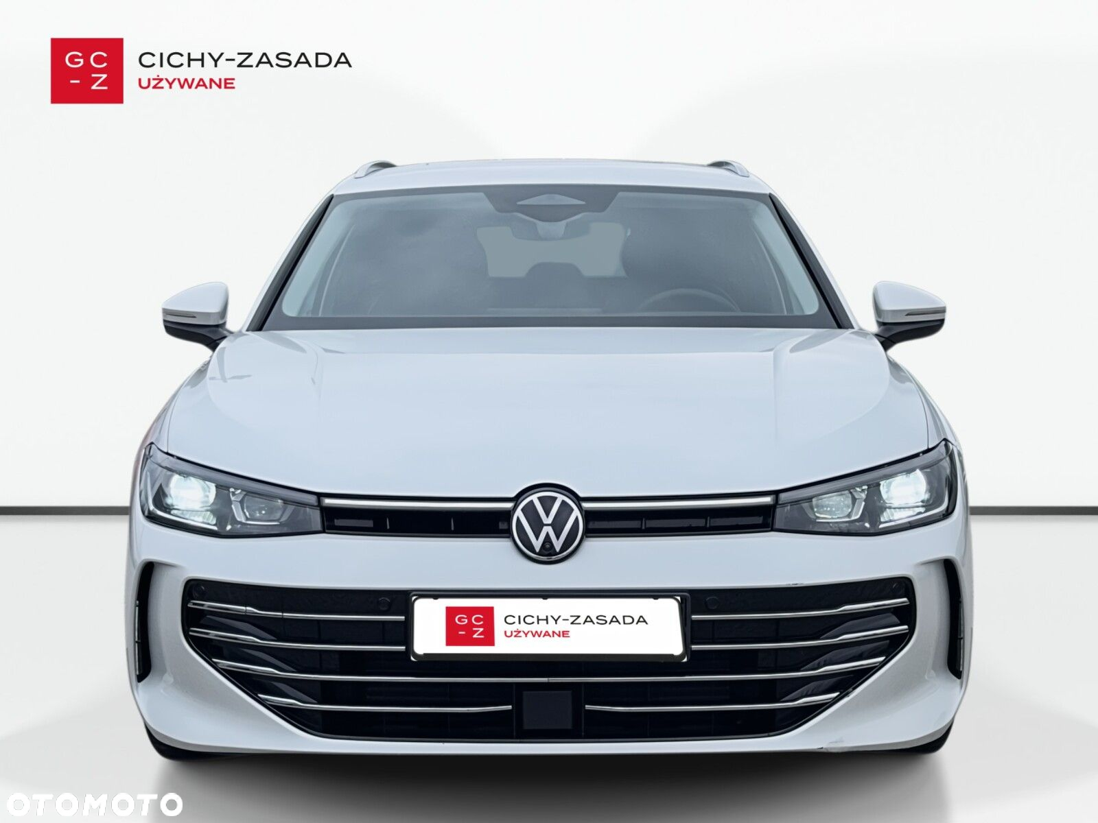 Volkswagen Passat 2.0 TDI SCR Elegance DSG - 8