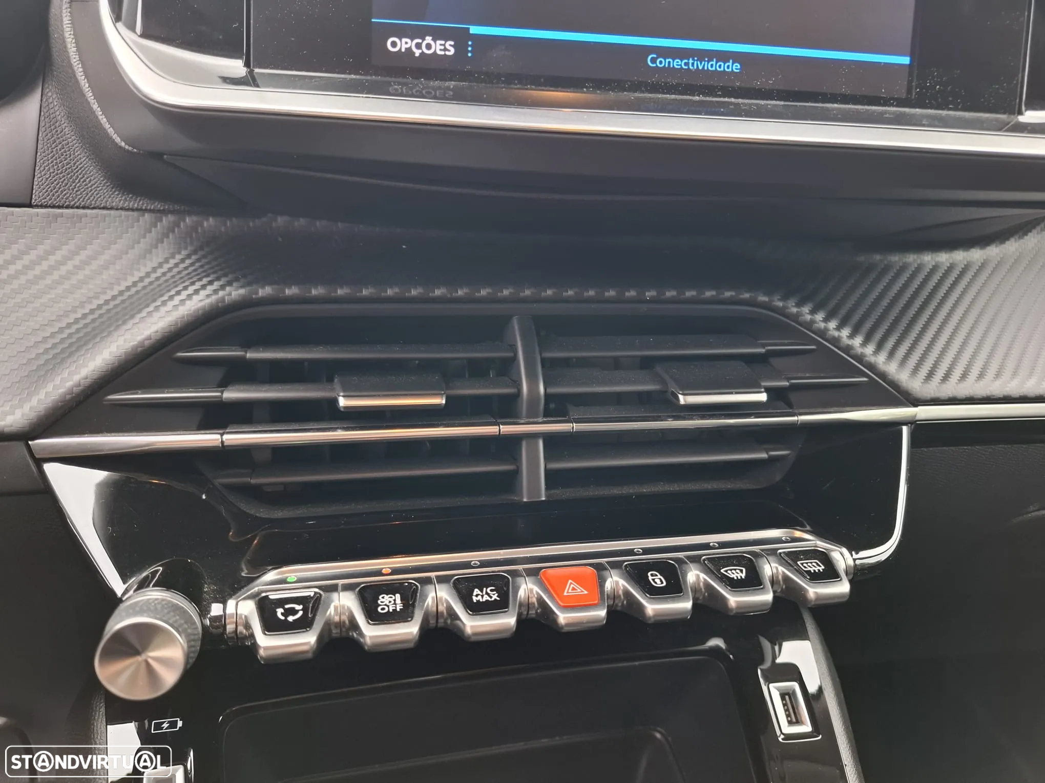 Peugeot 2008 1.2 PureTech Allure Pack - 31