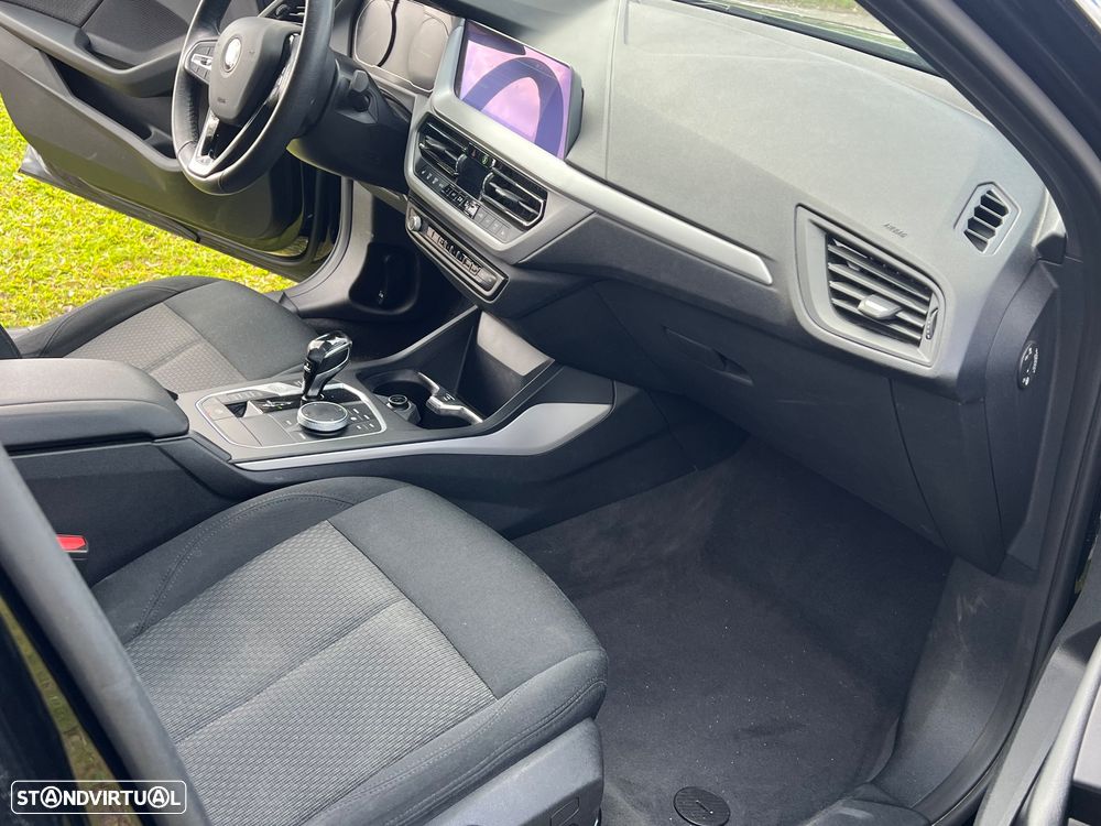 BMW 118 i Aut. Advantage - 11