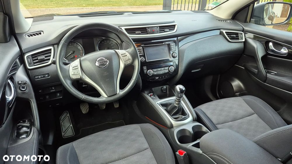 Nissan Qashqai 1.6 DIG-T 360 - 27