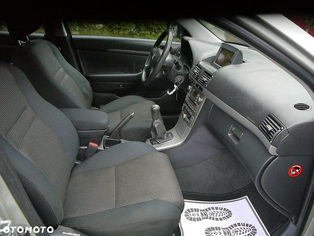 Toyota Avensis 2.0 VVT-i Sol plus Premium - 27