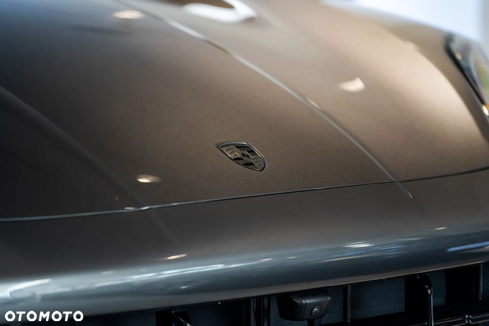 Porsche Cayenne ver-coupe-turbo-s-e--hybrid - 23