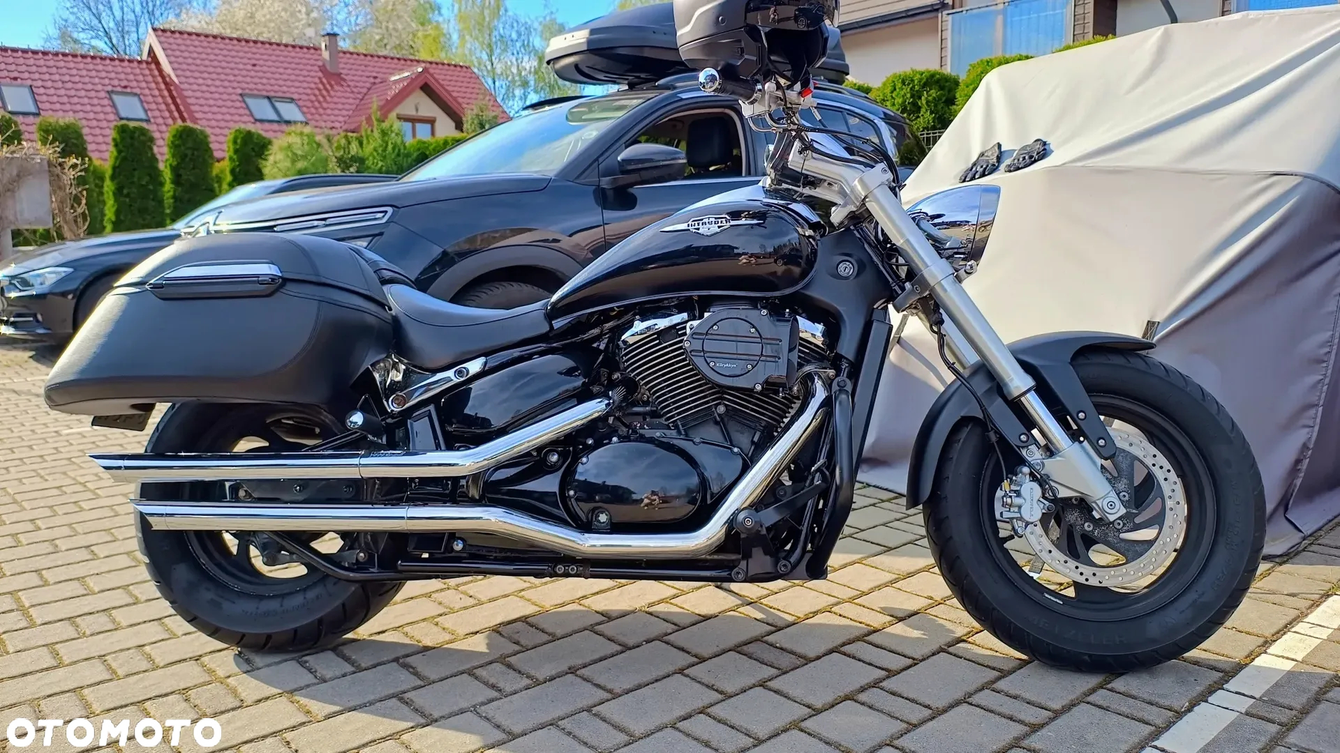 Suzuki Intruder - 12