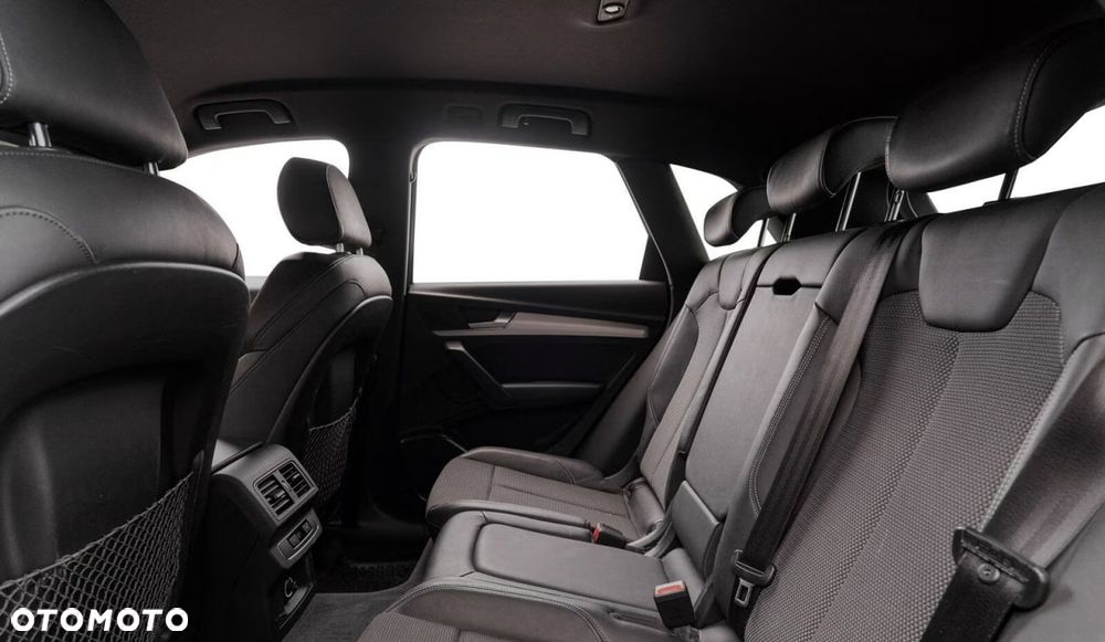 Audi Q5 55 TFSI e Quattro S tronic - 9