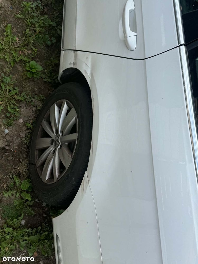 Volkswagen Passat 1.4 TSI BMT Comfortline - 4