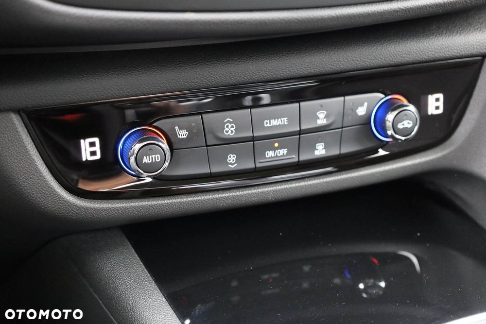 Opel Insignia 1.5 T Elite S&S - 24