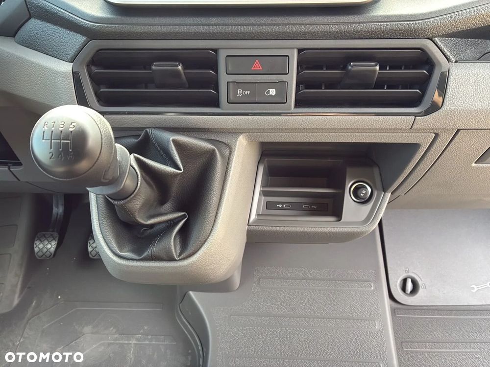 Volkswagen Crafter 35 Furgon L4H3, 2.0 BiTDI 177 KM, Wysoki dach, r. o. 4490mm - 37