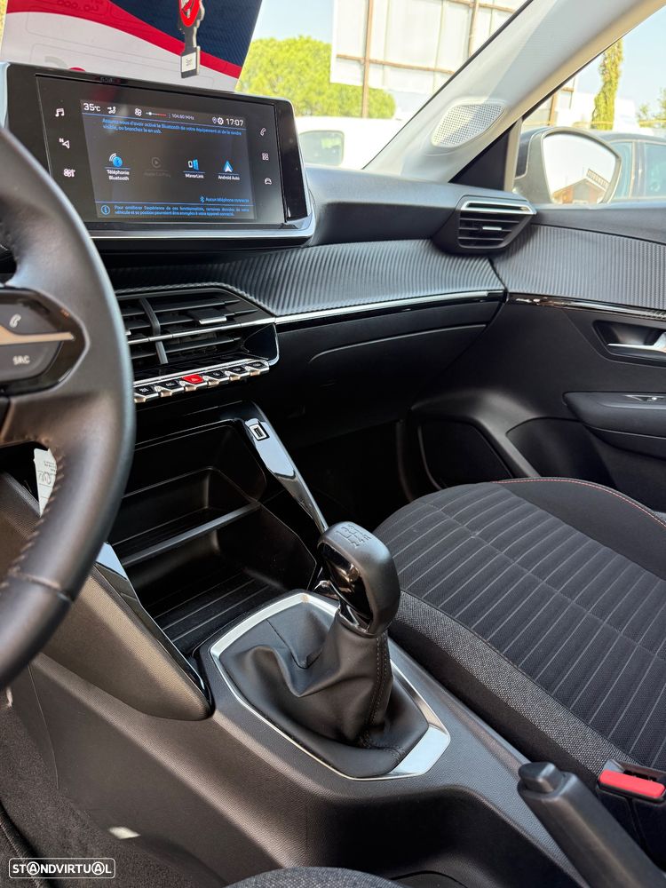 Peugeot 208 1.2 PureTech Active - 17