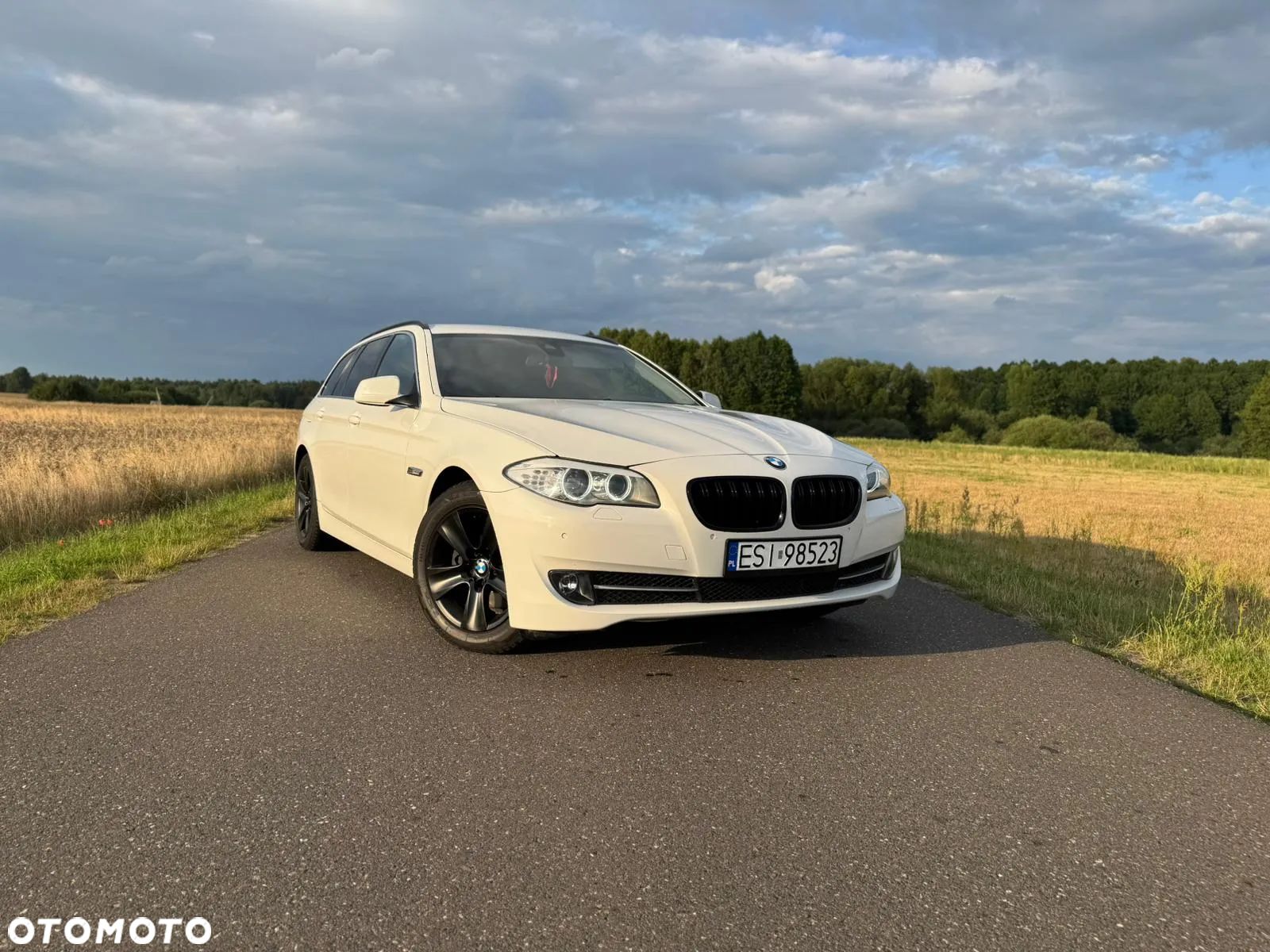 BMW Seria 5 520d Touring - 1